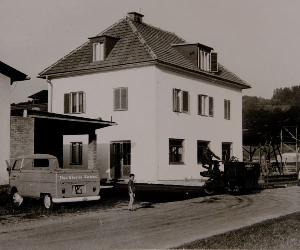1968